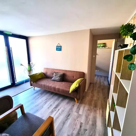 Spacieux De 150 M Ideal Familles Et Groupes