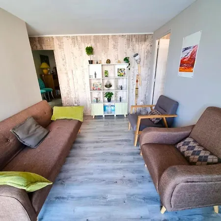 Spacieux De 150 M Ideal Familles Et Groupes 埃尔伯夫