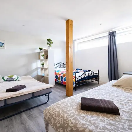 Spacieux De 150 M Ideal Familles Et Groupes 아파트 엘뵈프
