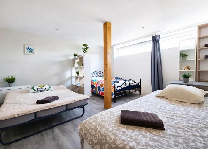 Spacieux De 150 M Idéal Familles Et Groupes Appartement Elbeuf